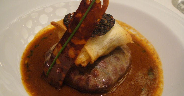El contundente plato de olla podrida (Flickr)