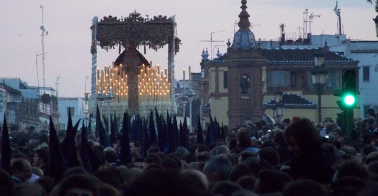 La popular Semana Santa de Sevilla (Flickr)