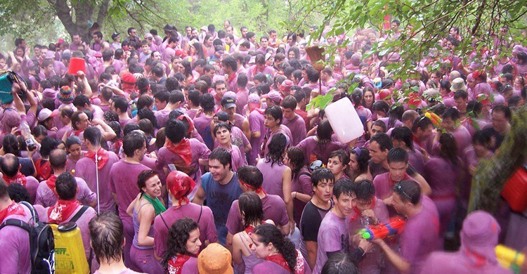 2. Batalla del vino de Haro (España).