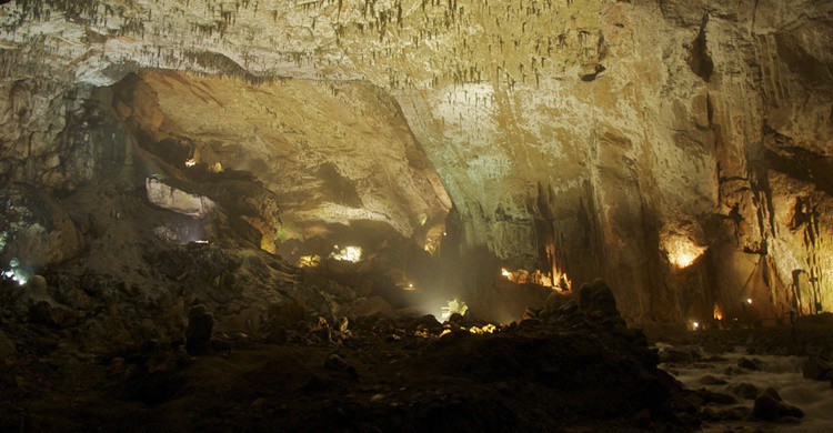 Cueva de Valporquero. (Emilio del Prado - Flickr)