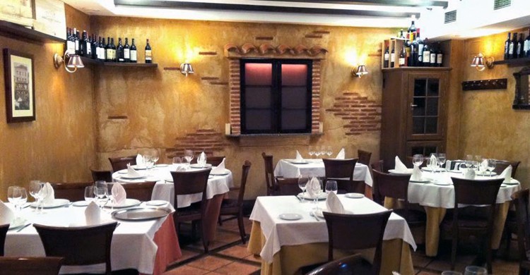 Salón Casa Vallejo (hosteriacasavallejo.com).