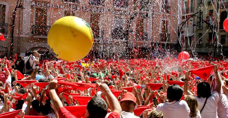 Chupinazo de los Sanfermines (wikimedia.org)