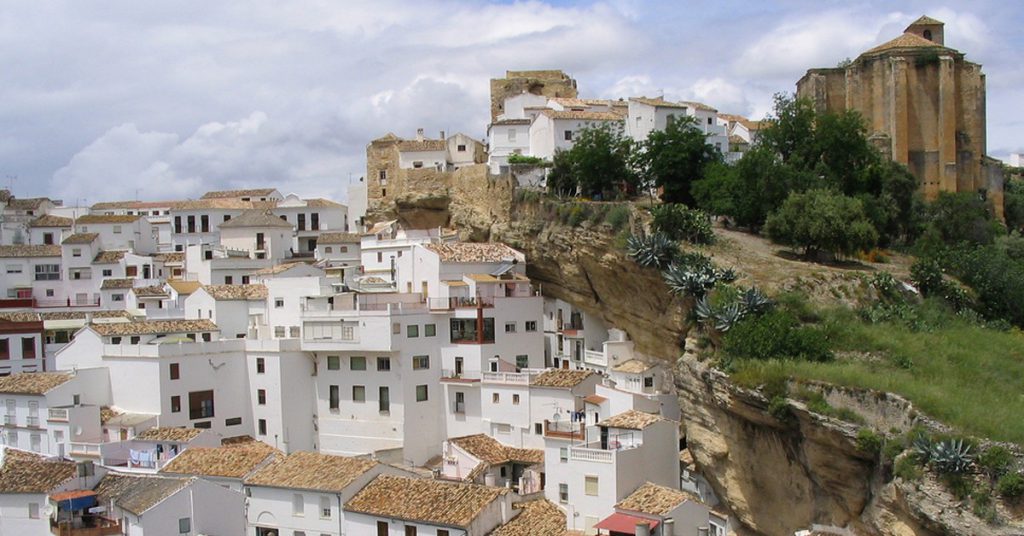 Sigue leyendo Los 10 Pueblos Blancos que tienes que ver este verano