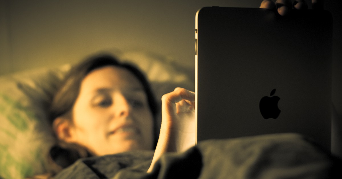 Con la tableta. Johan Larsson, Foter