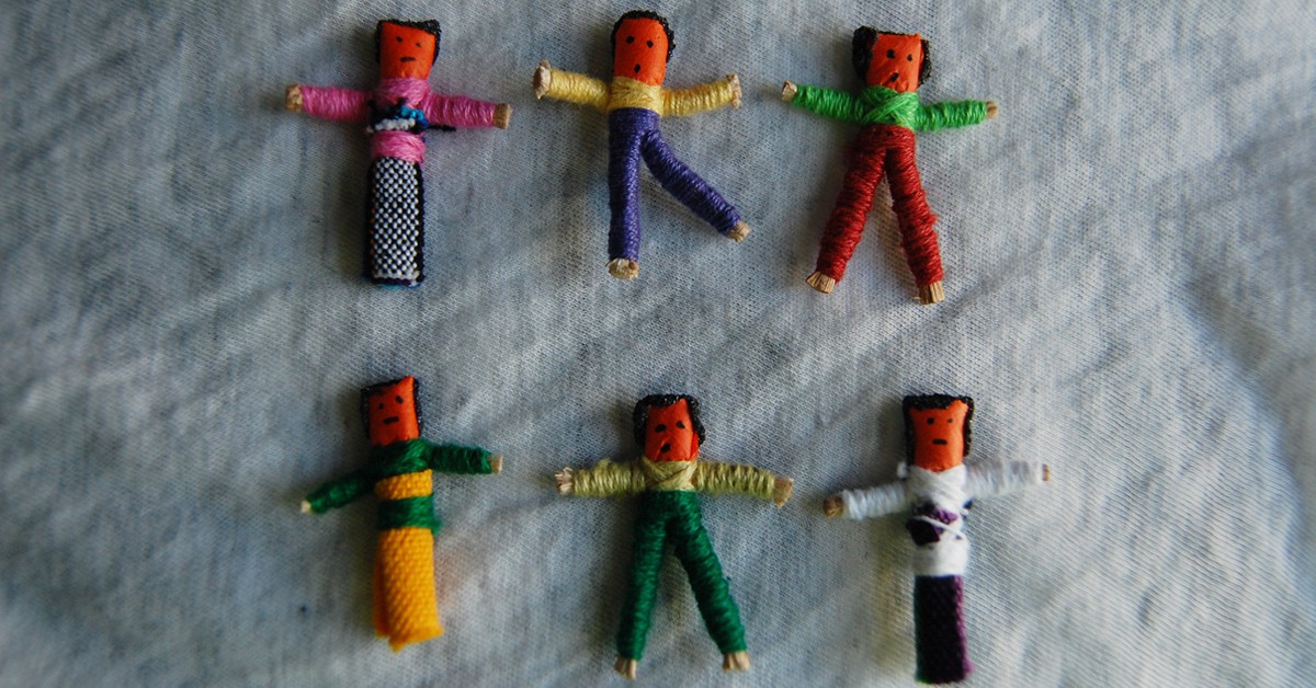 Las muñecas de los problemas. Allnightavenue, Foter