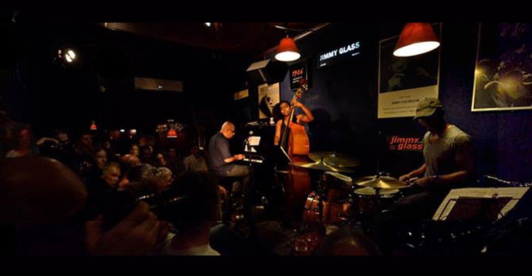 Jimmy Glass Jazz Club jimmyglassjazz.net)