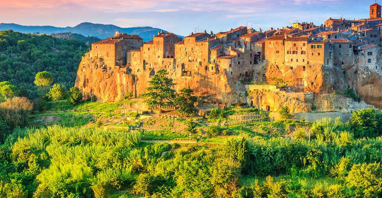 Pitigliano/La Toscana (Istock)
