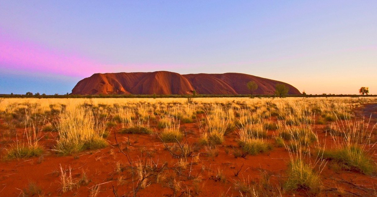 Majestuoso Uluru. Lawrence Murray, Flickr