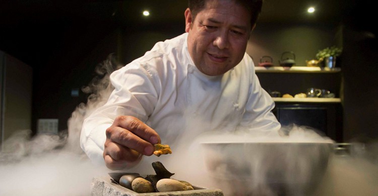 Víctor Gutiérrez en acción (restaurantevictorgutierrez.com).