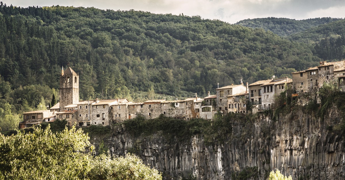 10 pueblos españoles construidos sobre acantilados