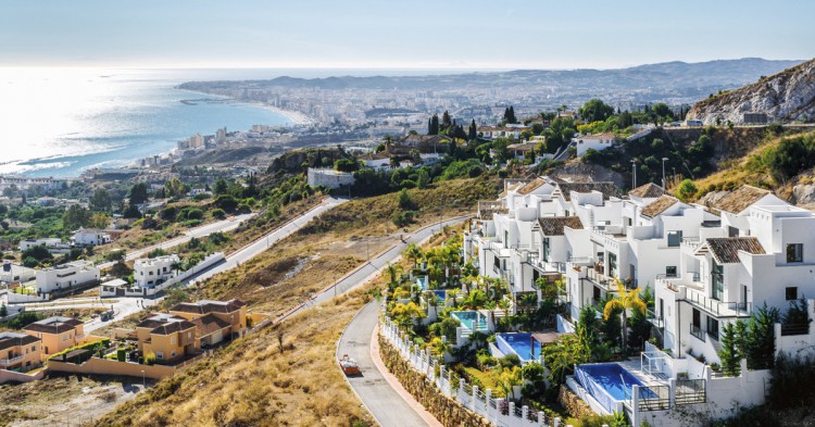 Viaje en pareja a Fuengirola desde 61€