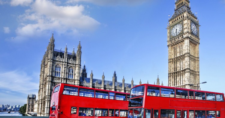 Londres en el Puente de Mayo desde 178€