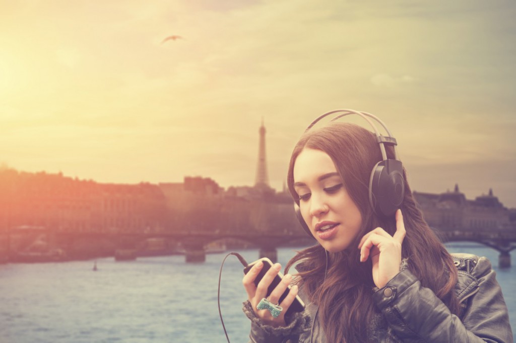 Qué tipo de música se escucha en París (iStock)