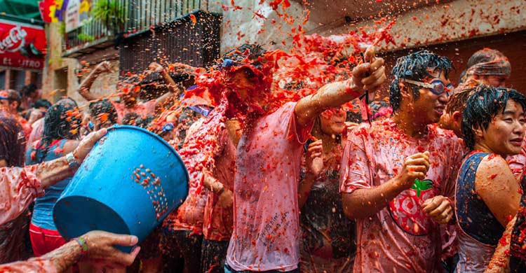 La Tomatina de Buñol (latomatina.org)