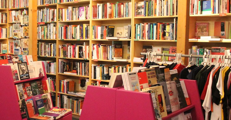 Librería Traficantes de Sueños (Fuente: madridlanea.com)
