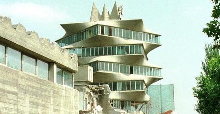La Pagoda de Fisac antes de ser demolida (daimieldiario.blogspot.com)
