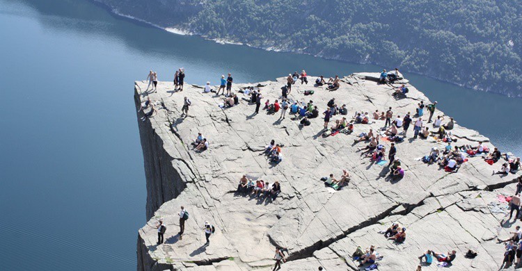 1. Preikestolen.