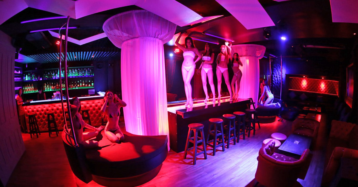 Local de Ping Pong Show. Fuente: www.viewfromthecastel.com