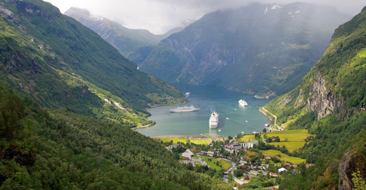Geiranger y su fiordo. Guillaume Baviere (Flickr)