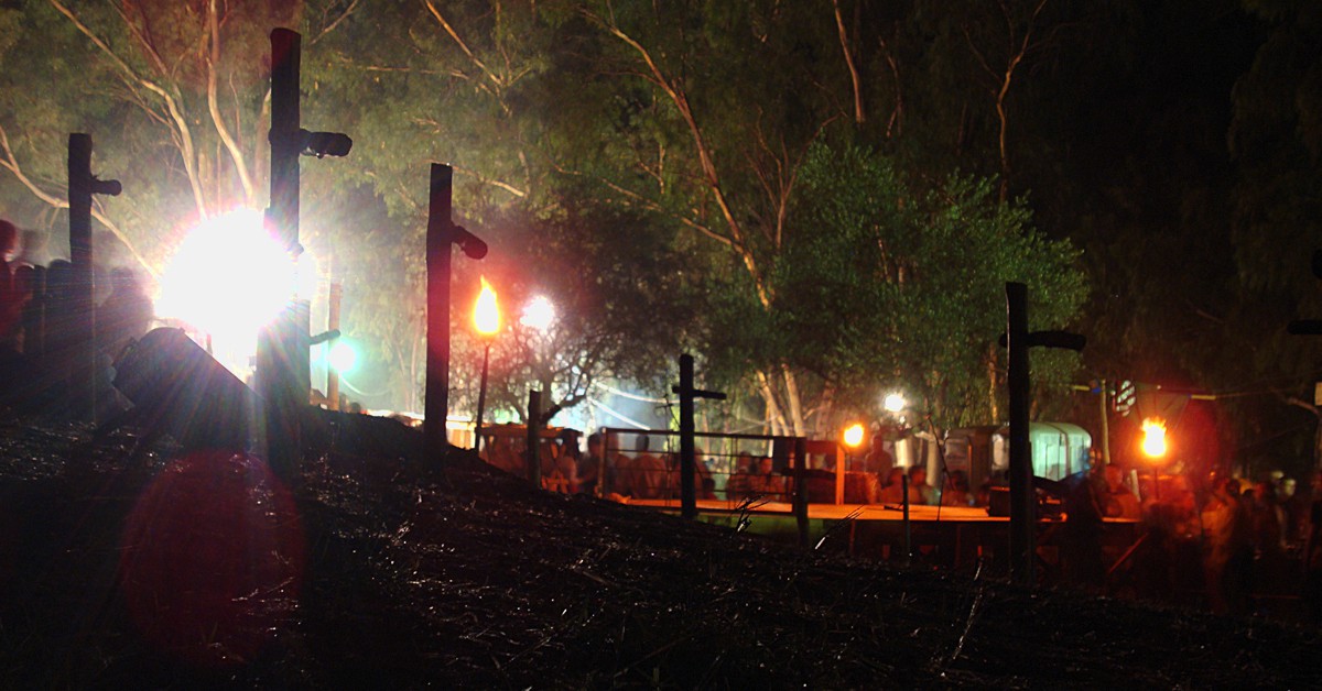 Esperando la tortura. Angel mat-eye (Foter)