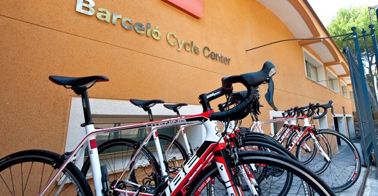 Barceló Cycle Center. Barceló Pueblo Park (www.barcelo.com)