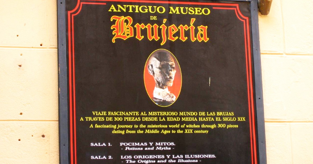 Museum of Witchcraft. a rancid amoeba (Foter)