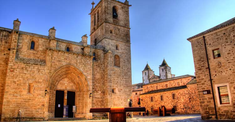 Cáceres (wikimedia.org)