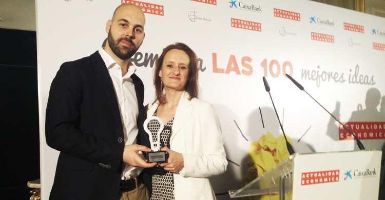 David Clemente (PM de ) y Ruth Blanch (DG) recogieron el premio en el Hotel Ritz de Madrid