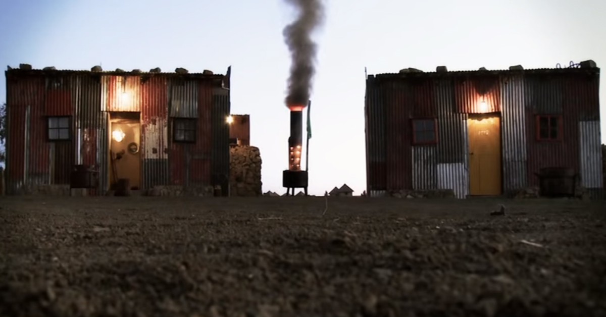 Habitaciones del poblado africano. Emoya Hotel & Spa (YouTube)