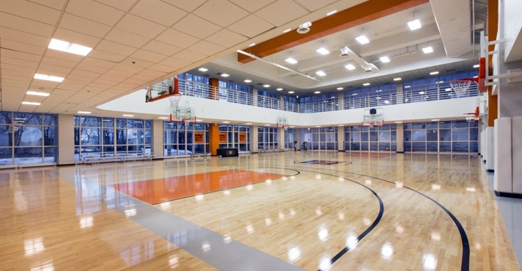 Cancha de Lakeshore Athletic Club. Fairmont Chicago (www.lakeshoresf.com)