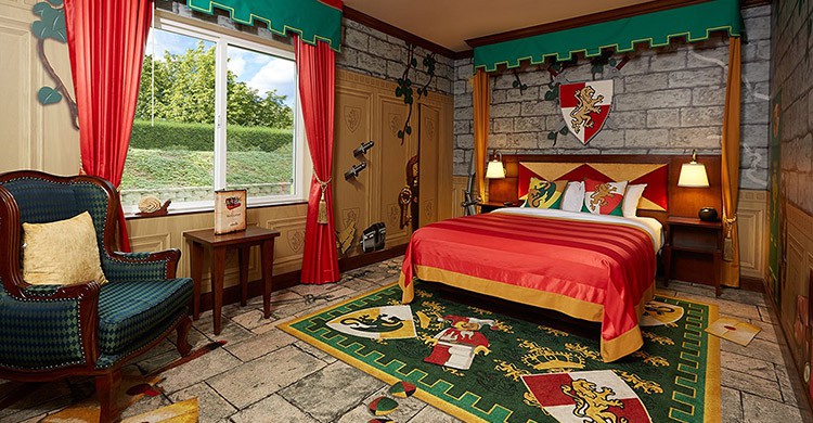 Legoland Hotel (http://www.legoland.com/california/legoland-hotel/themed-rooms/)