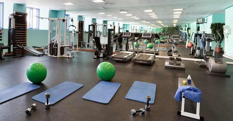 Sala fitness. Los Jameos Playa (www.los-jameos-playa.es)