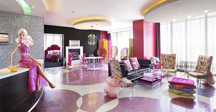 Suíte Barbie no Palms Casino (http://www.palms.com/accommodations/las-vegas-barbie-suite/)