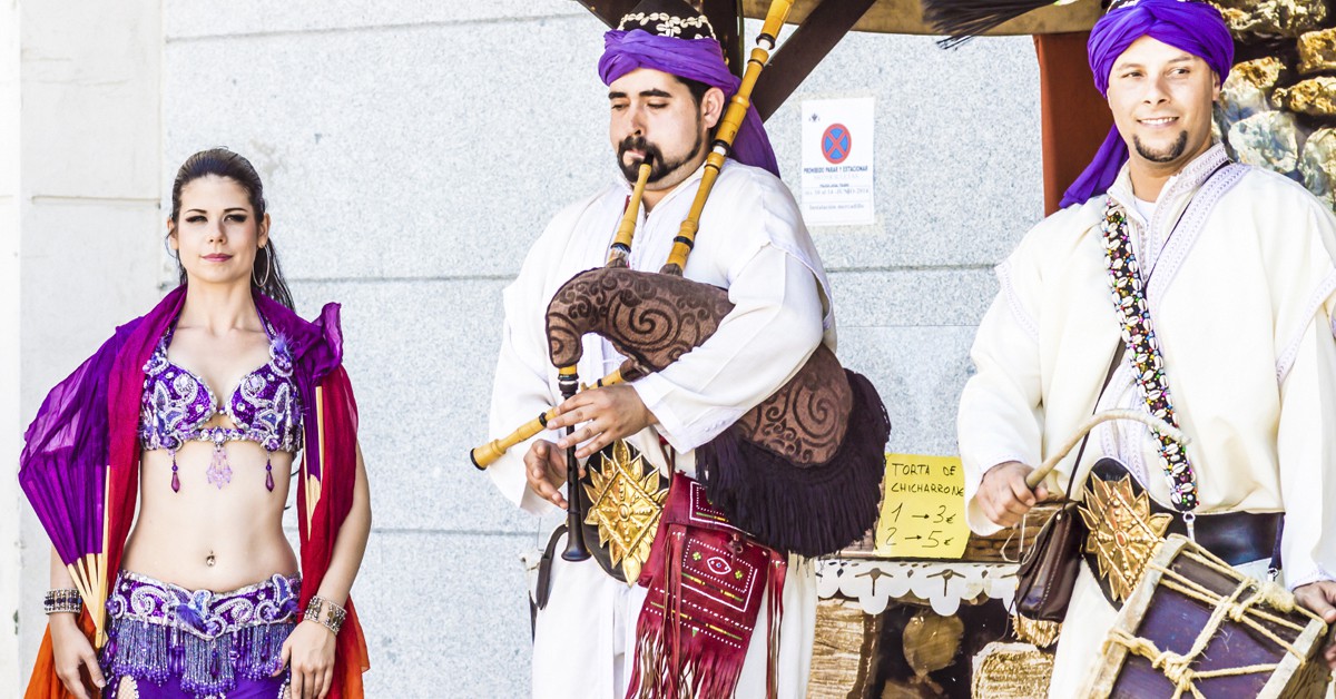 Músicos callejeros. Lord_Kuernyus (iStock)