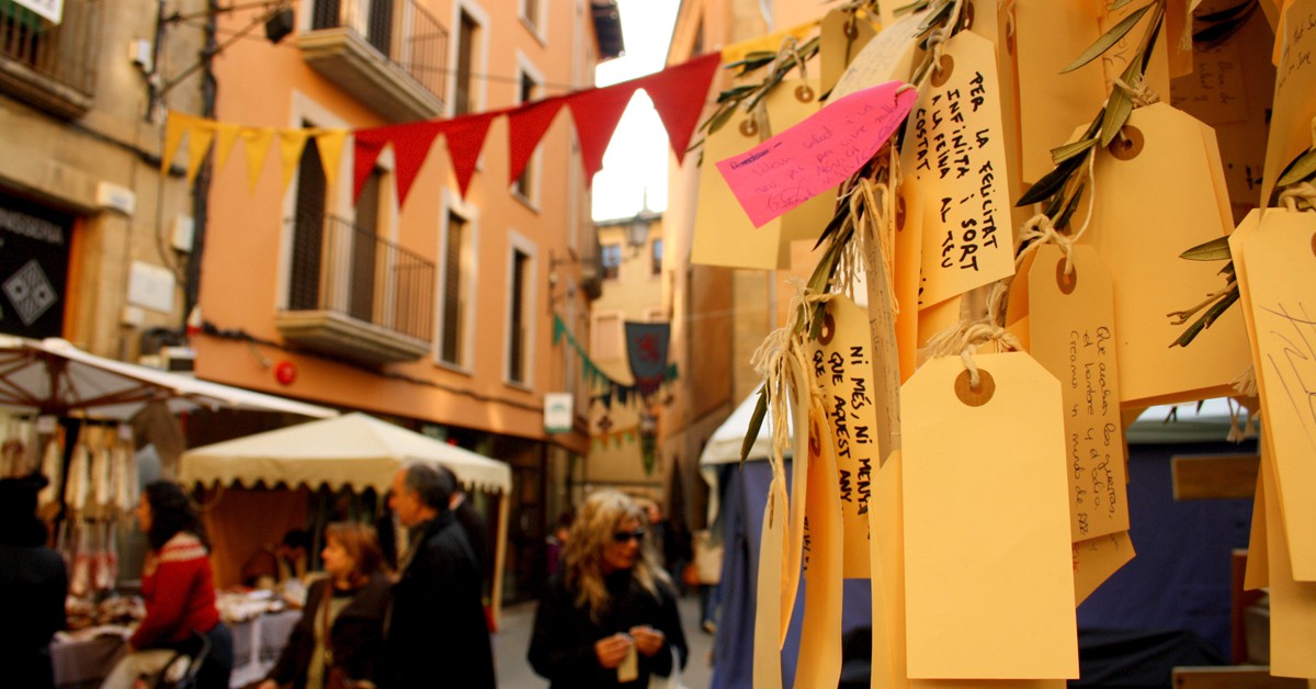 Árbol de los deseos. Jaumescar (Foter)