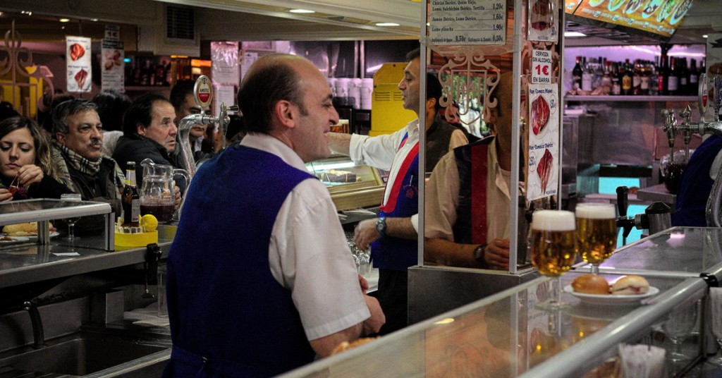 Sigue leyendo 10 características que identifican un bar 100% español