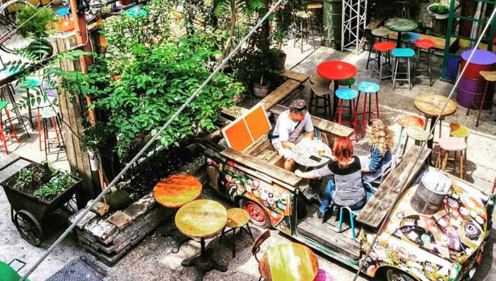 Sigue leyendo Los 5 Ruin Pubs de Budapest que no puedes perderte