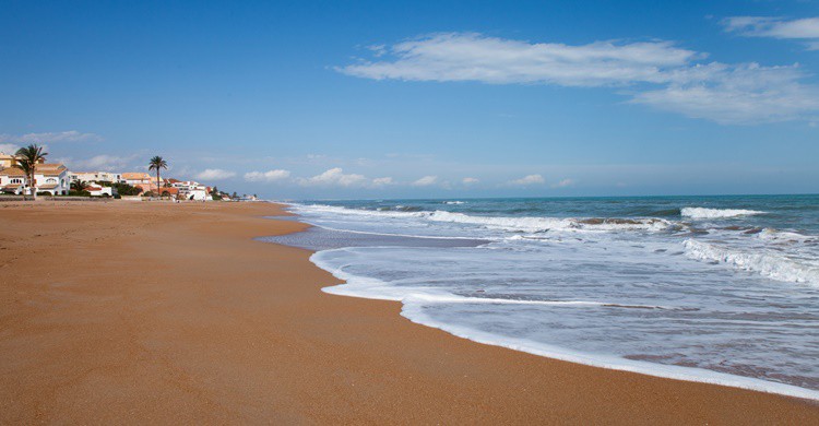 Playa de Denia. Brightstorm (iStock)