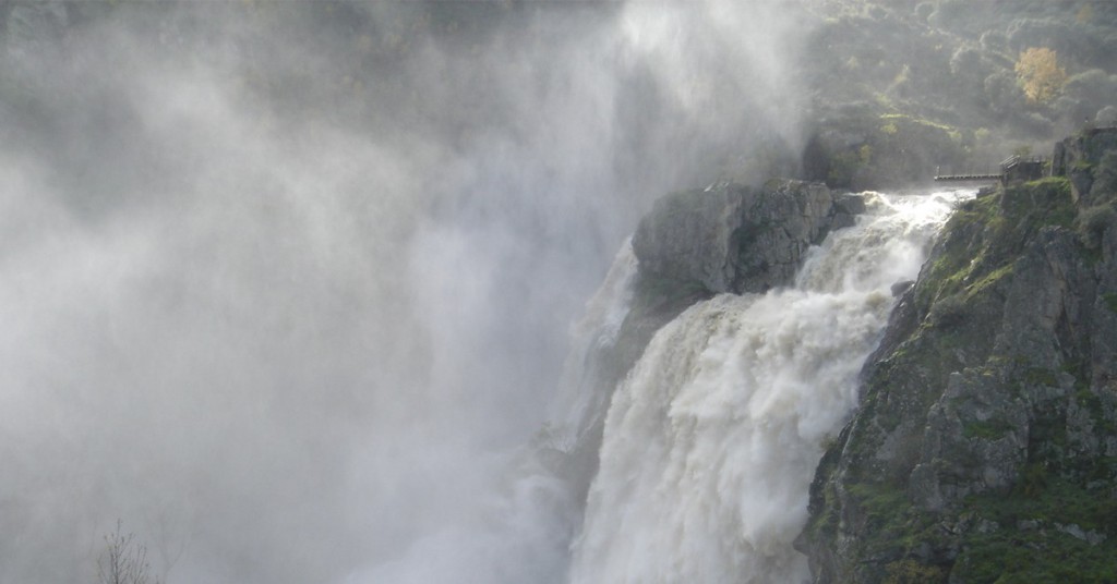 Cascada Pozo de los Humos en Salamanca (jav4ier8-Flickr)
