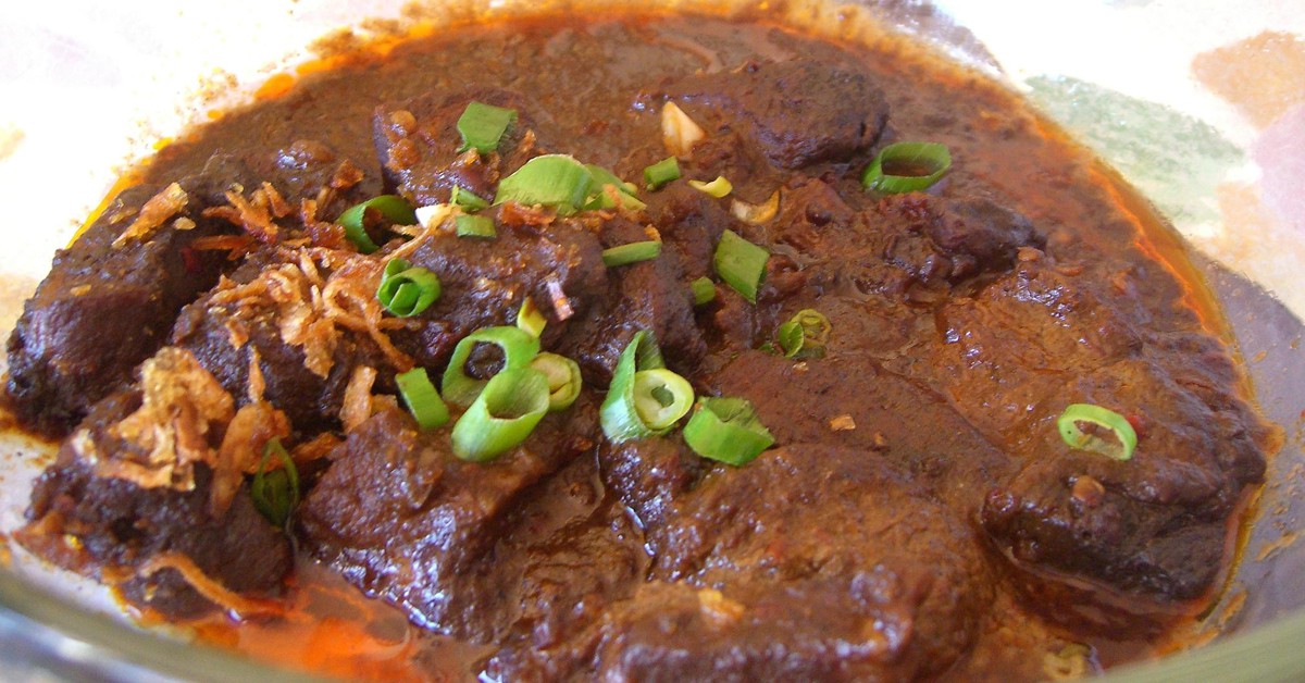 Beef Rendang. Avlxyz (Foter)