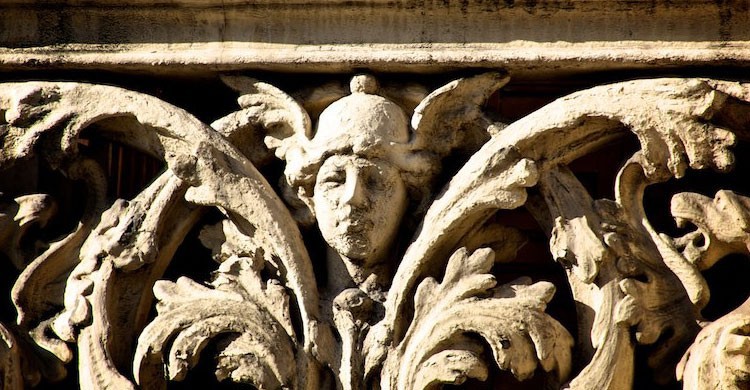 Escultura de Hermes, uno de los símbolos de Barcelona (Flickr)