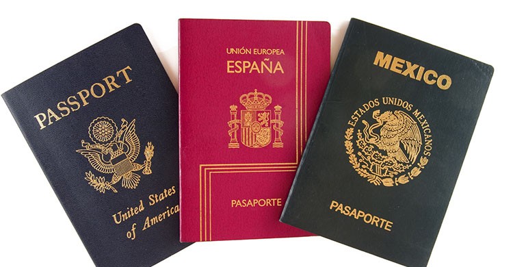 Pasaportes (iStock)
