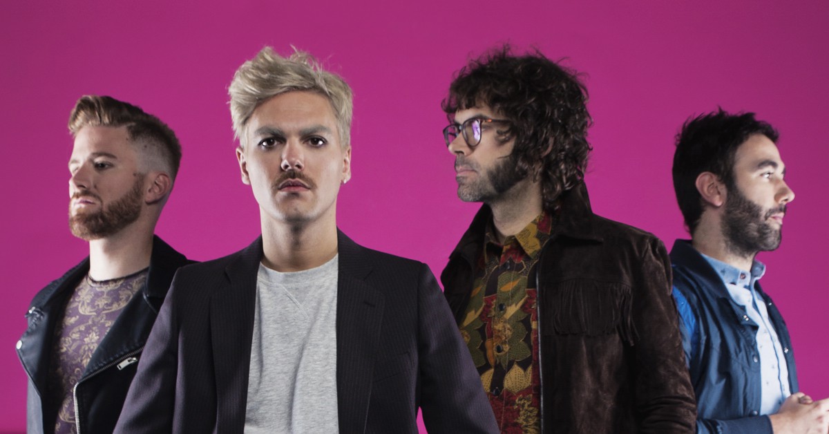 Alberto Jiménez, irresistible hasta de rubio (Warner Music)