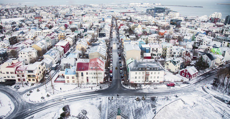 Reykjavik, cubierto de nieve. Victoriaashman (iStock)