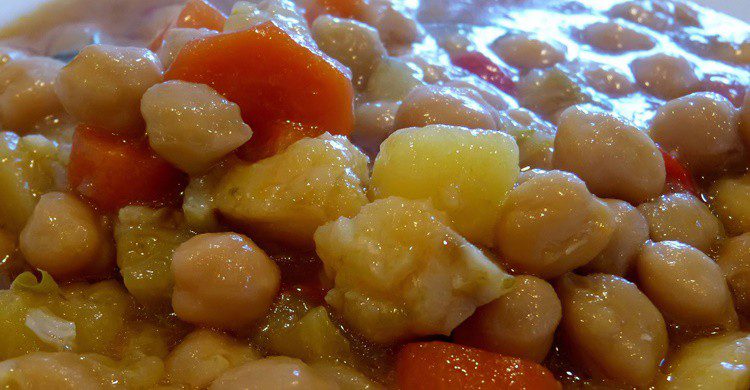 Potaje de garbanzos. Juantiagues (Flickr)