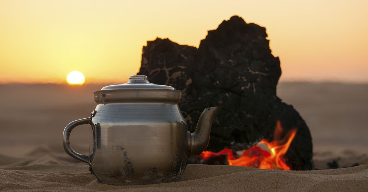 Beber té caliente (iStock)