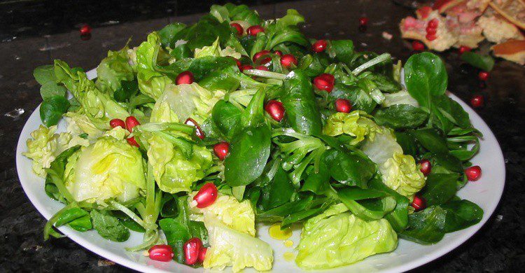 Ensalada de lechuga y canónigos. Arkangel (Flickr)