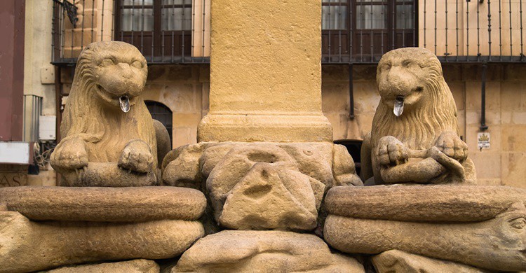 Fuente de los leones en Soria. © Jarno Gonzalez Zarraonandia (iStock)