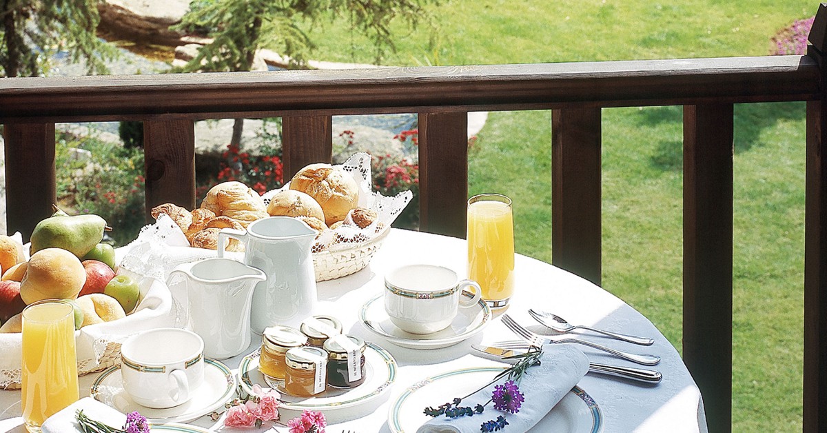 Desayuno en la terraza. El Milano Real (Pinterest)