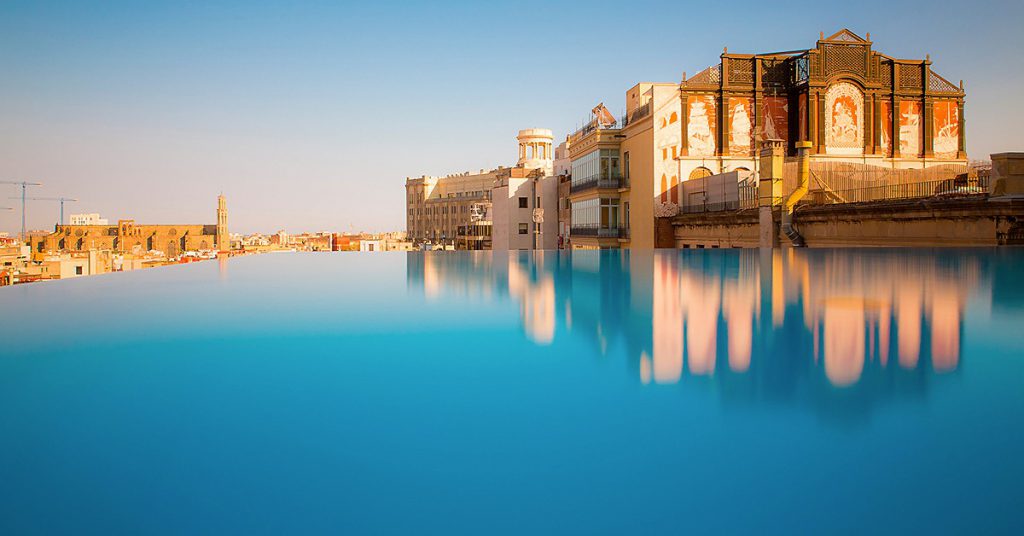 Sigue leyendo Las 7 mejores piscinas de hotel de Barcelona